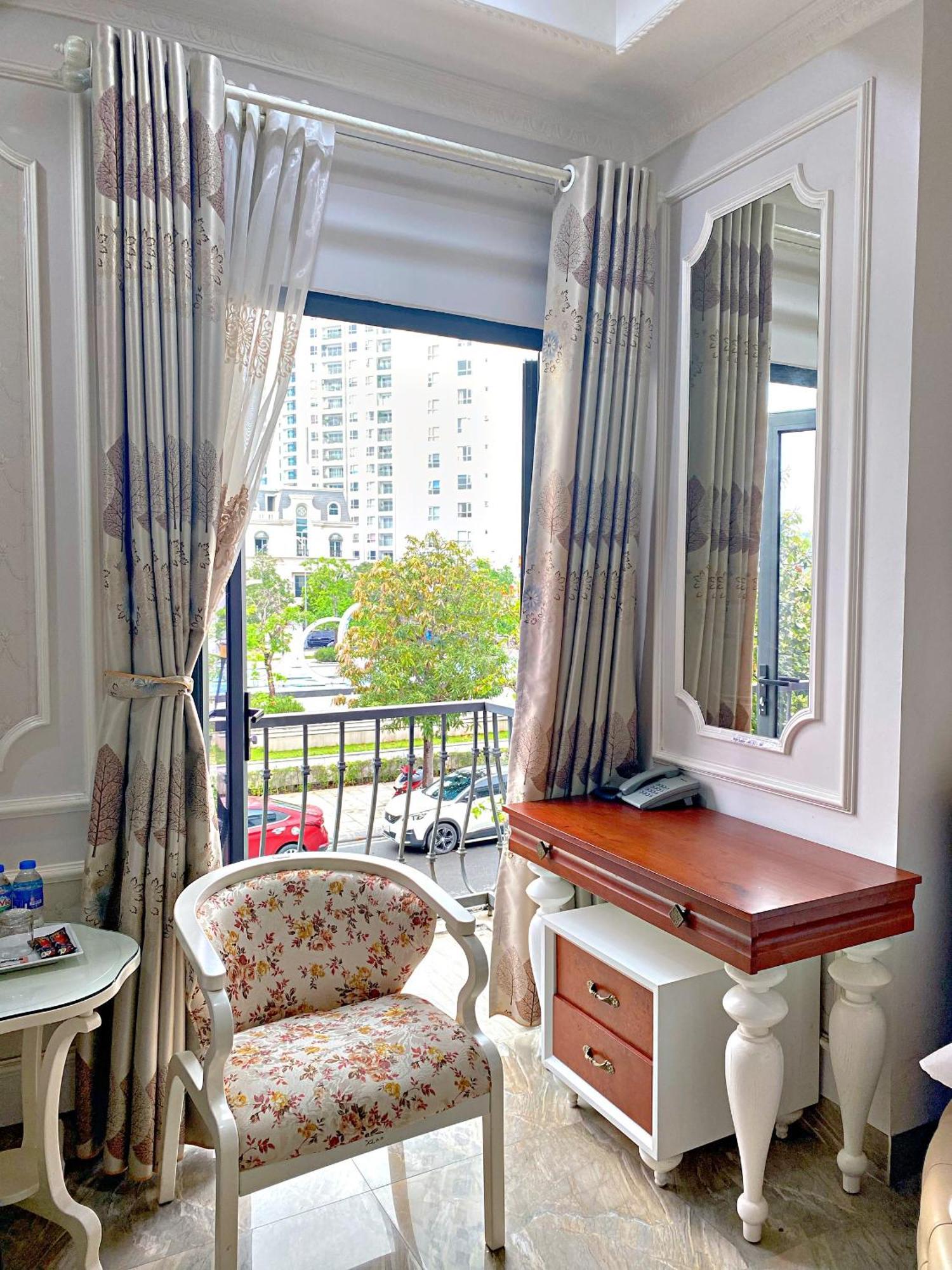 Blue Diamond Hotel Ha Long Exterior photo